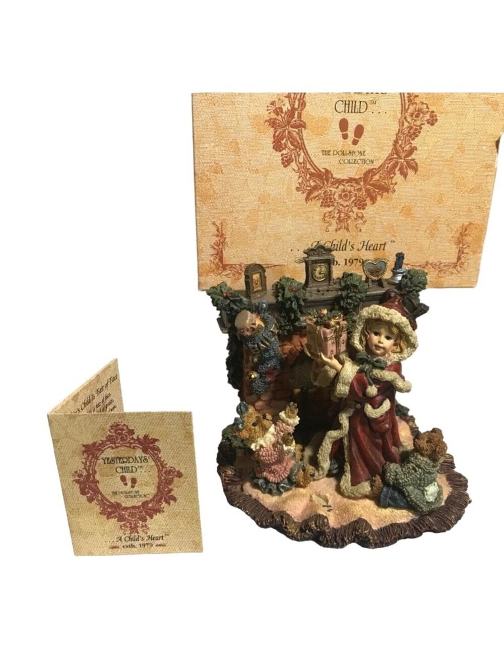 Yesterday's Child Sandra Claus Dollstone Collection Christmas Morning With Box